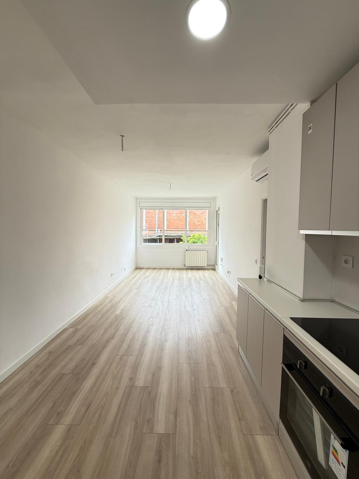 Piso en venta  Barcelona  1/1