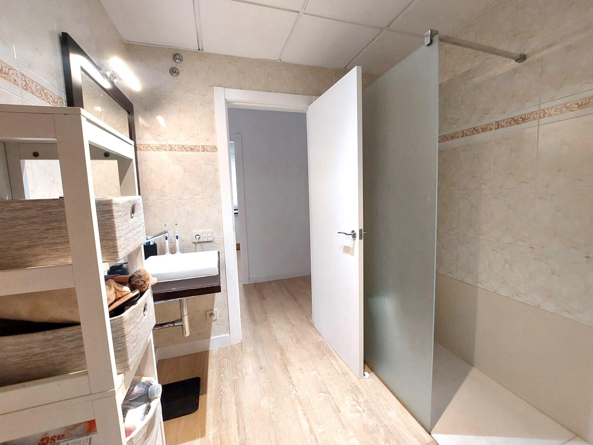 Piso en venta en Olesa De Montserrat, Barcelona 19/20