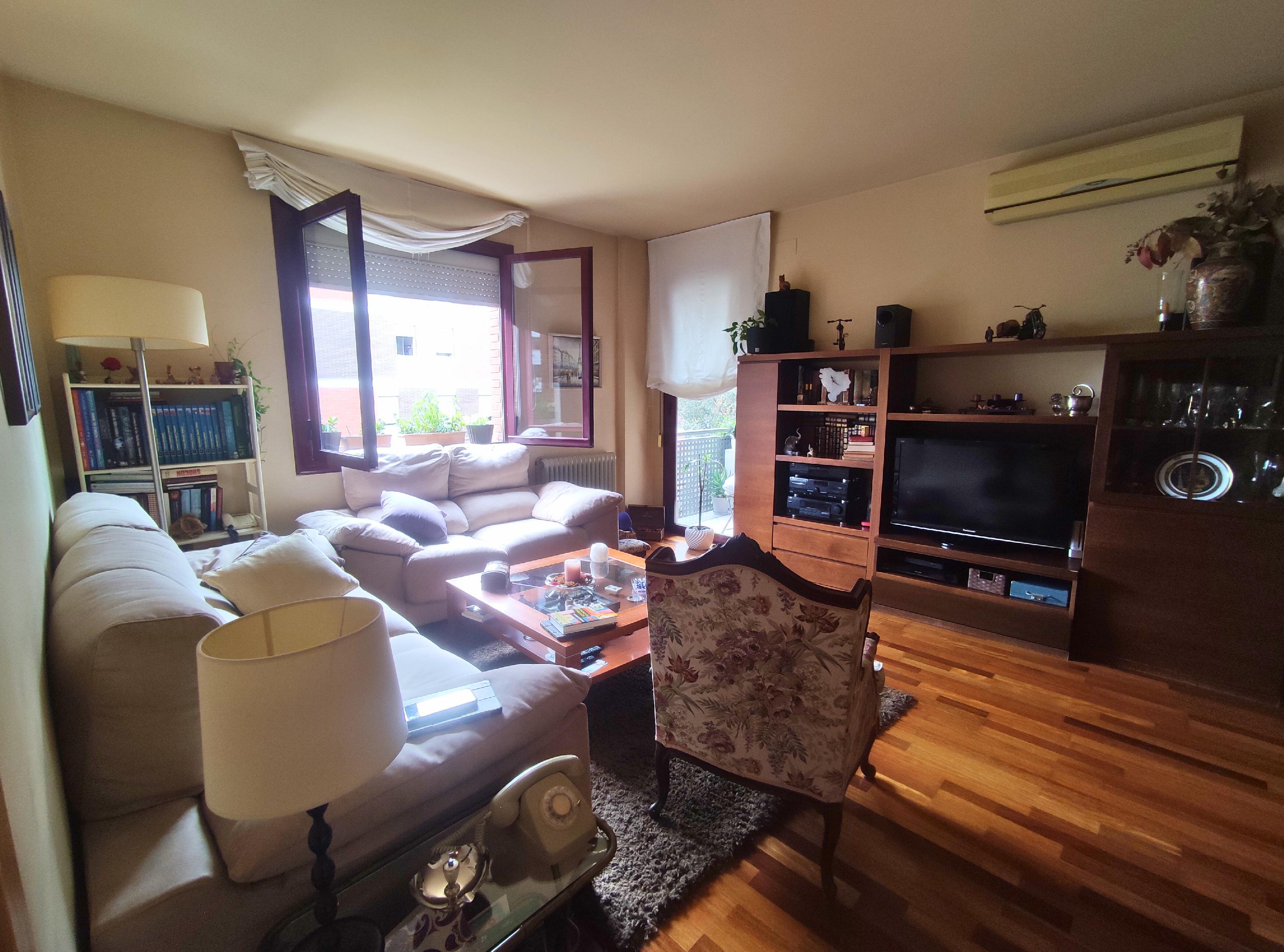 Piso en venta  Sant Cugat del Vallès  2/25